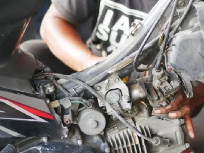 Motor Karbu