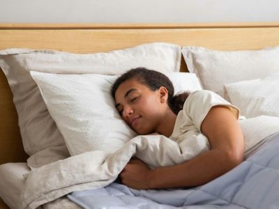 Posisi Tidur Ideal Agar Lambung Dan Jantung Tetap Sehat