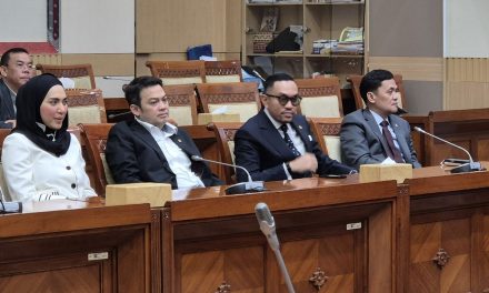 Ahmad Sahroni Buka Suara Usai Kembali Duduki Kursi DPR