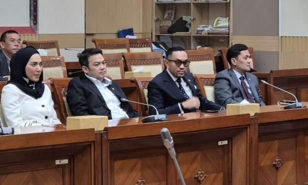 Ahmad Sahroni Buka Suara Usai Kembali Duduki Kursi DPR