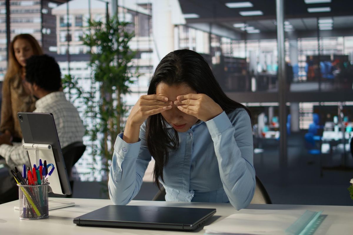 Generasi Sandwich: Mudah Bornout Karena Beban Ekonomi