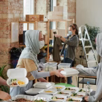 Trik Berbagi Di Bulan Puasa Yang Simpel Namun Bermakna