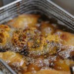 Dapur Tetap Bersih! Tips Goreng Bandeng Tanpa Cipratan Minyak