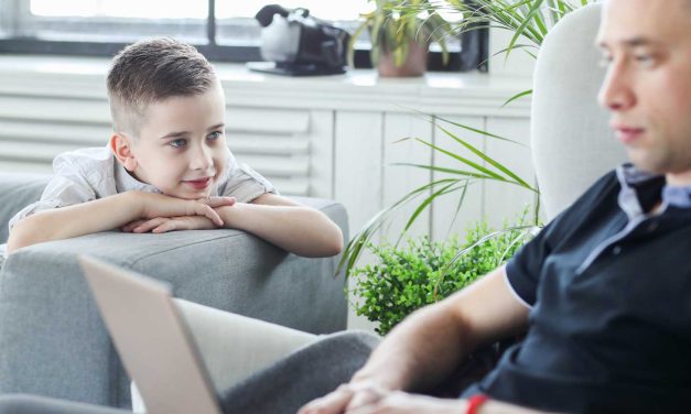 Pesan Psikolog: Tolong Jangan Cuekin Perasaan Si Kecil