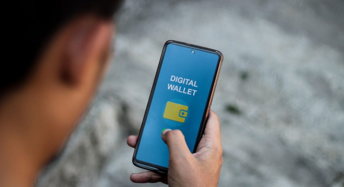 Tren Cashless: Dominasi Mutlak Dompet Digital