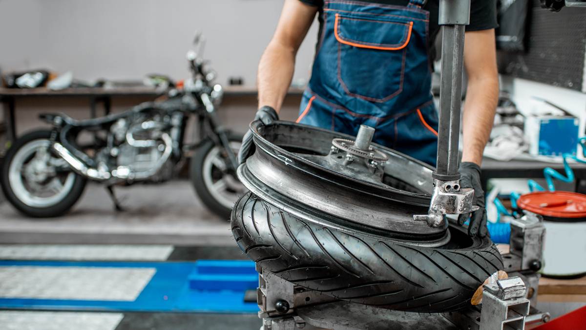 Jangan Tunggu Rusak! Ini Waktu Terbaik Ganti Motor