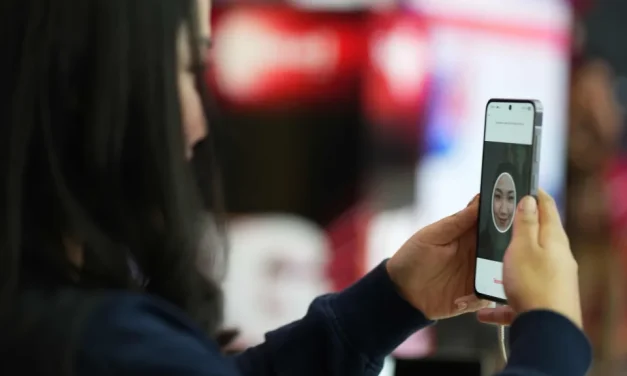 Cuma Modal Muka! Ini Cara Mudah Registrasi SIM Card Biometrik
