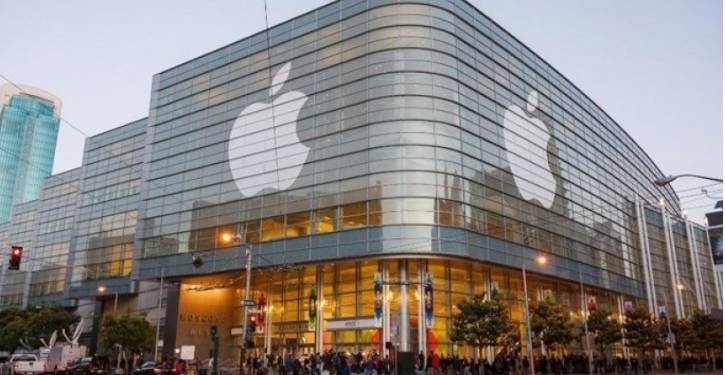 Efek Trump: Apple Batal Investasi Di RI?
