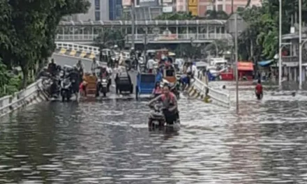 Kilas Balik Alasan Jakarta Tak Pernah Bebas Banjir