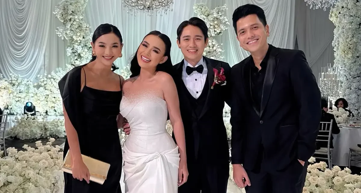 Potret Serasi Amanda & Kenny Di 4 Resepsi